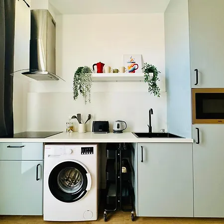 Relaxing Beachside Cabanyal Loft