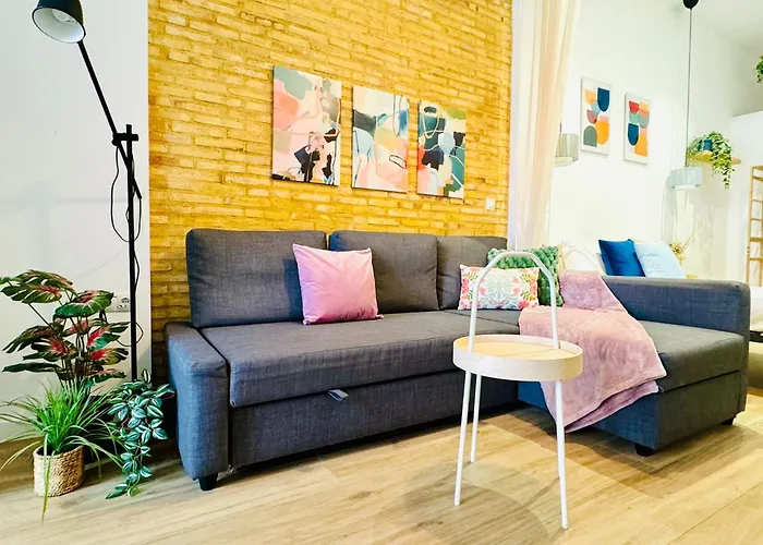 Relaxing Beachside Cabanyal Loft 발렌시아