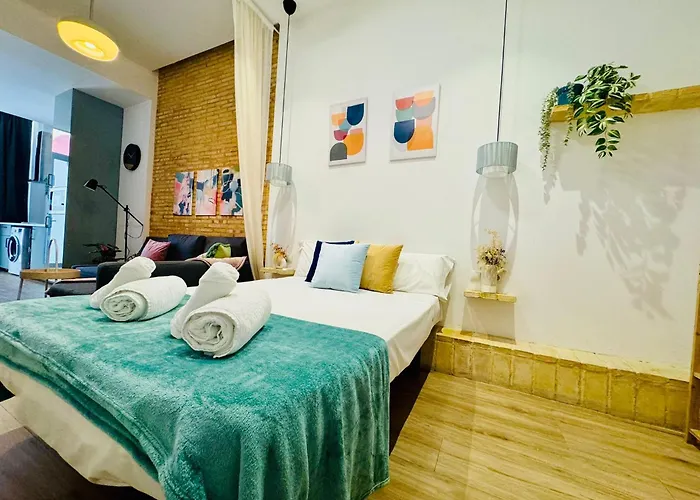 Relaxing Beachside Cabanyal Loft 아파트 *