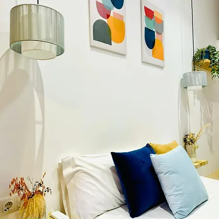 Relaxing Beachside Cabanyal Loft Apartment