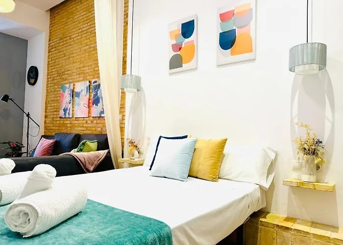 Relaxing Beachside Cabanyal Loft